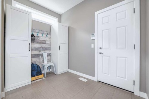 9 Walden Park Se, Calgary, AB - Indoor Photo Showing Other Room