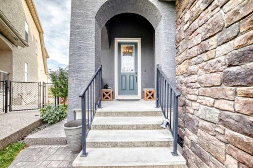 95 Marquis Crescent Se, Calgary, AB - Outdoor