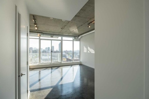 1010-1319 14 Avenue Sw, Calgary, AB - Indoor Photo Showing Other Room