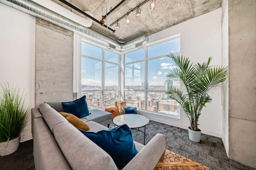 1010-1319 14 Avenue Sw, Calgary, AB - Indoor Photo Showing Living Room