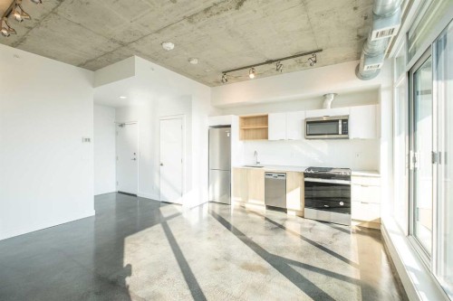 1010-1319 14 Avenue Sw, Calgary, AB - Indoor Photo Showing Other Room