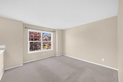 5 Saddlebrook Common Ne, Calgary, AB - Indoor Photo Showing Other Room