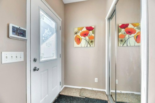 319 Saddlebrook Circle East, Calgary, AB - Indoor Photo Showing Other Room