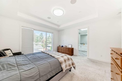 226 21 Avenue Ne, Calgary, AB - Indoor Photo Showing Bedroom