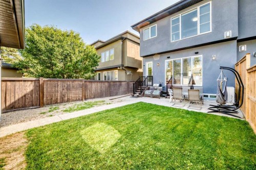 226 21 Avenue Ne, Calgary, AB - Outdoor With Exterior