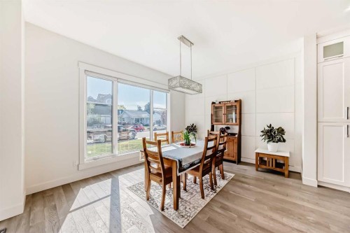226 21 Avenue Ne, Calgary, AB - Indoor Photo Showing Dining Room