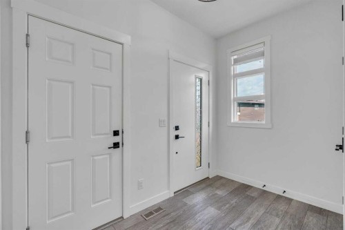 274 Howse Drive Ne, Calgary, AB - Indoor Photo Showing Other Room