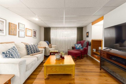 23 Whitlock Close Ne, Calgary, AB - Indoor
