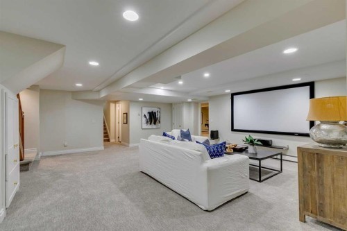 2409 Carleton Street Sw, Calgary, AB - Indoor