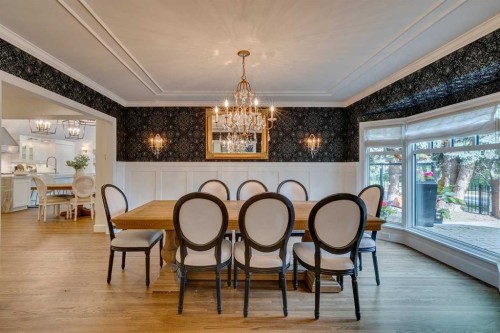 2409 Carleton Street Sw, Calgary, AB - Indoor Photo Showing Dining Room