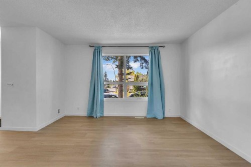 20 Whitmire Road Ne, Calgary, AB - Indoor Photo Showing Other Room