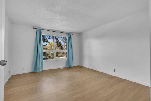 20 Whitmire Road Ne, Calgary, AB - Indoor Photo Showing Other Room