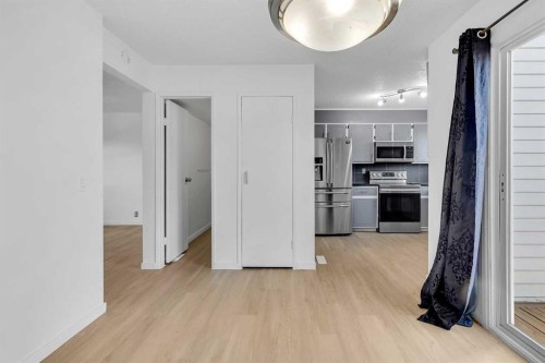 20 Whitmire Road Ne, Calgary, AB - Indoor Photo Showing Kitchen