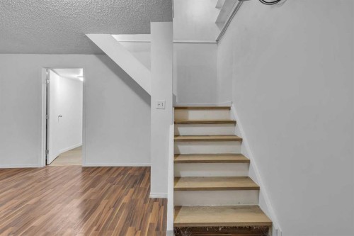 20 Whitmire Road Ne, Calgary, AB - Indoor Photo Showing Other Room