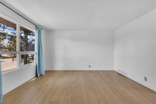 20 Whitmire Road Ne, Calgary, AB - Indoor Photo Showing Other Room