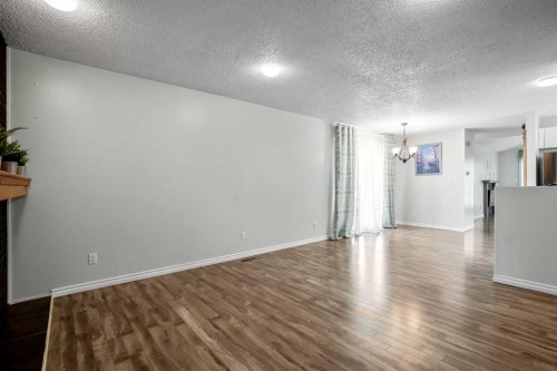 29 Woodglen Crescent Sw, Calgary, AB - Indoor