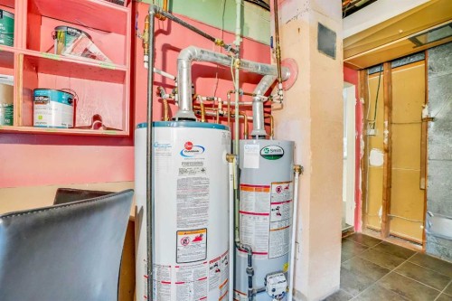 185 Cornwallis Drive Nw, Calgary, AB - Indoor Photo Showing Basement