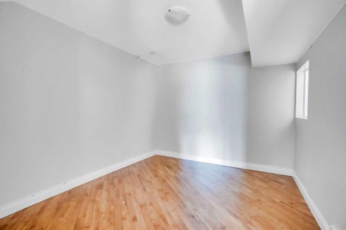 185 Cornwallis Drive Nw, Calgary, AB - Indoor Photo Showing Other Room