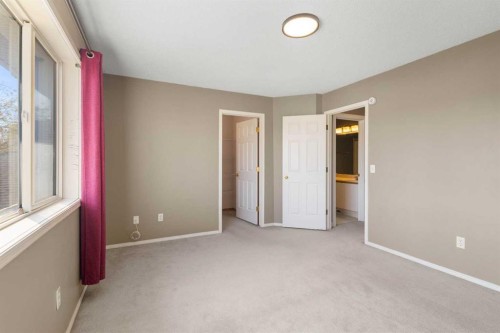 83 Harvest Oak Circle Ne, Calgary, AB - Indoor Photo Showing Other Room