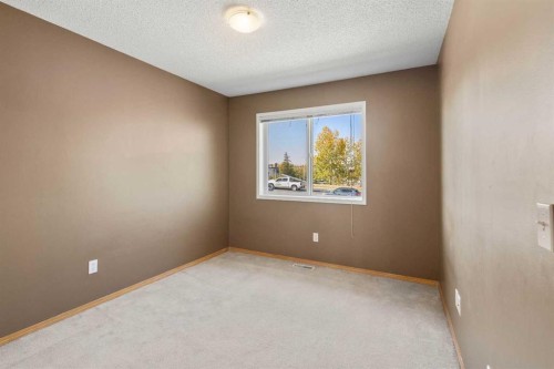 83 Harvest Oak Circle Ne, Calgary, AB - Indoor Photo Showing Other Room