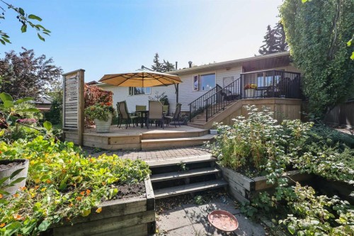 1659 St Andrews Place Nw, Calgary, AB - Outdoor With Deck Patio Veranda