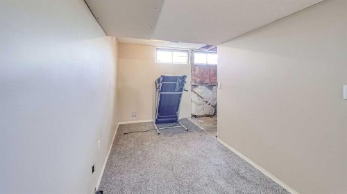 268 Falton Drive Ne, Calgary, AB - Indoor