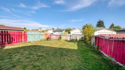 268 Falton Drive Ne, Calgary, AB - Outdoor