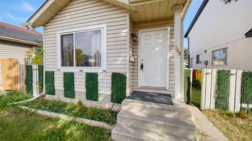 268 Falton Drive Ne, Calgary, AB - Outdoor