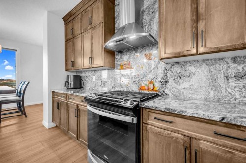 628 West Lakeview Drive, Chestermere, AB - Indoor Photo Showing Kitchen With Upgraded Kitchen