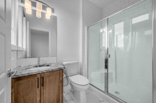 628 West Lakeview Drive, Chestermere, AB - Indoor Photo Showing Bathroom