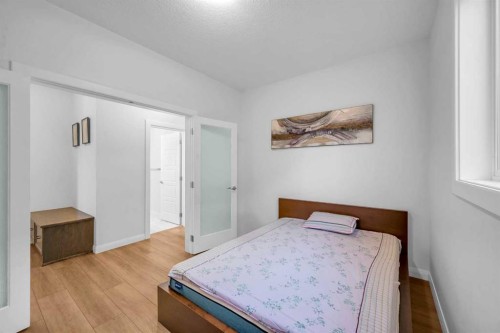 628 West Lakeview Drive, Chestermere, AB - Indoor Photo Showing Bedroom