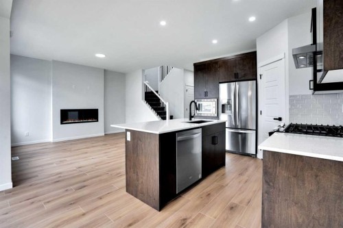 8 Corner Glen Row Ne, Calgary, AB - Indoor Photo Showing Kitchen With Upgraded Kitchen