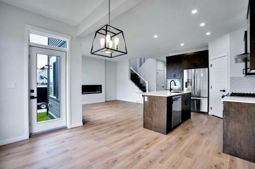 8 Corner Glen Row Ne, Calgary, AB - Indoor Photo Showing Kitchen With Upgraded Kitchen