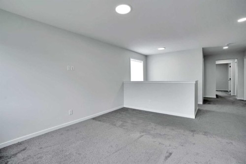 8 Corner Glen Row Ne, Calgary, AB - Indoor Photo Showing Other Room