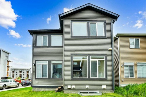 8 Corner Glen Row Ne, Calgary, AB - Outdoor