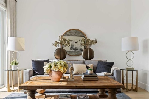 2131 32 Avenue Sw, Calgary, AB - Indoor Photo Showing Dining Room