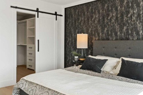 2131 32 Avenue Sw, Calgary, AB - Indoor Photo Showing Bedroom