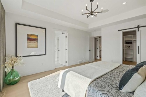 2131 32 Avenue Sw, Calgary, AB - Indoor Photo Showing Bedroom