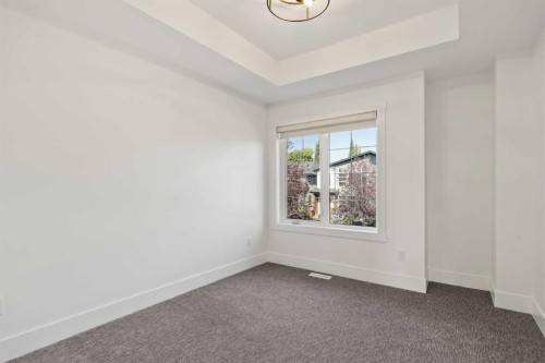 2131 32 Avenue Sw, Calgary, AB - Indoor Photo Showing Other Room