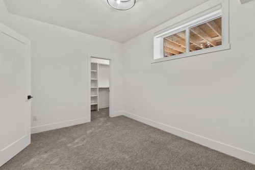 2131 32 Avenue Sw, Calgary, AB - Indoor Photo Showing Other Room
