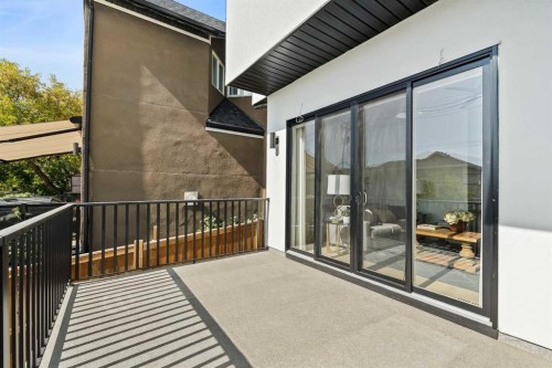 2131 32 Avenue Sw, Calgary, AB - Outdoor With Exterior