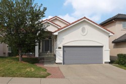 271 Hamptons Terrace NW Calgary, AB T3A 5R4