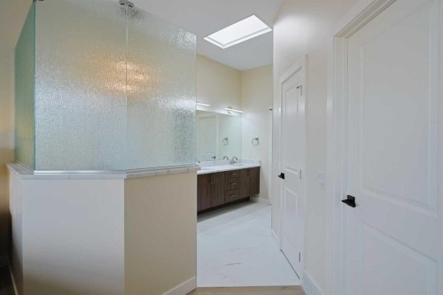 271 Hamptons Terrace Nw, Calgary, AB - Indoor