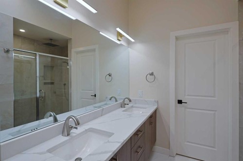 271 Hamptons Terrace Nw, Calgary, AB - Indoor Photo Showing Bathroom