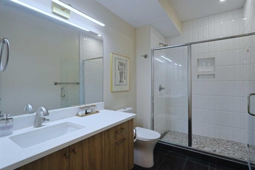 271 Hamptons Terrace Nw, Calgary, AB - Indoor Photo Showing Bathroom
