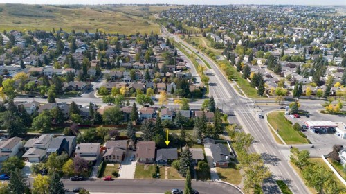 39 Bearberry Crescent Nw, Calgary, AB - Outdoor With View