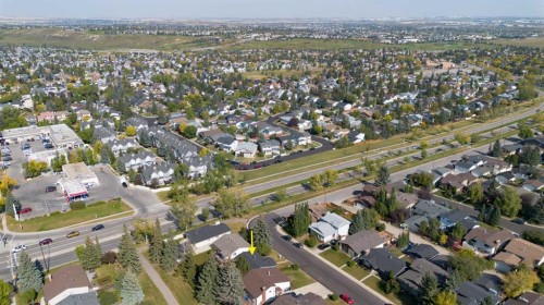 39 Bearberry Crescent Nw, Calgary, AB - Outdoor With View