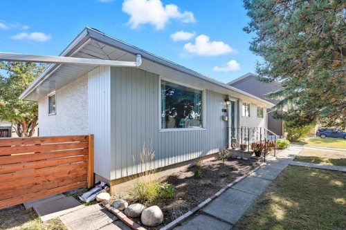 4720 Worcester Drive Sw, Calgary, AB - Outdoor With Exterior