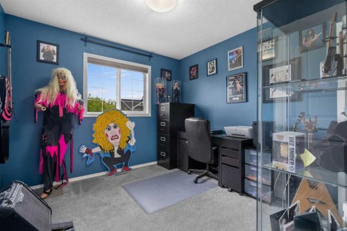 80 Legacy Crescent Se, Calgary, AB - Indoor Photo Showing Office