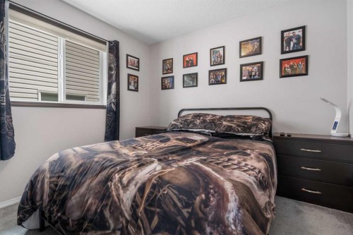 80 Legacy Crescent Se, Calgary, AB - Indoor Photo Showing Bedroom